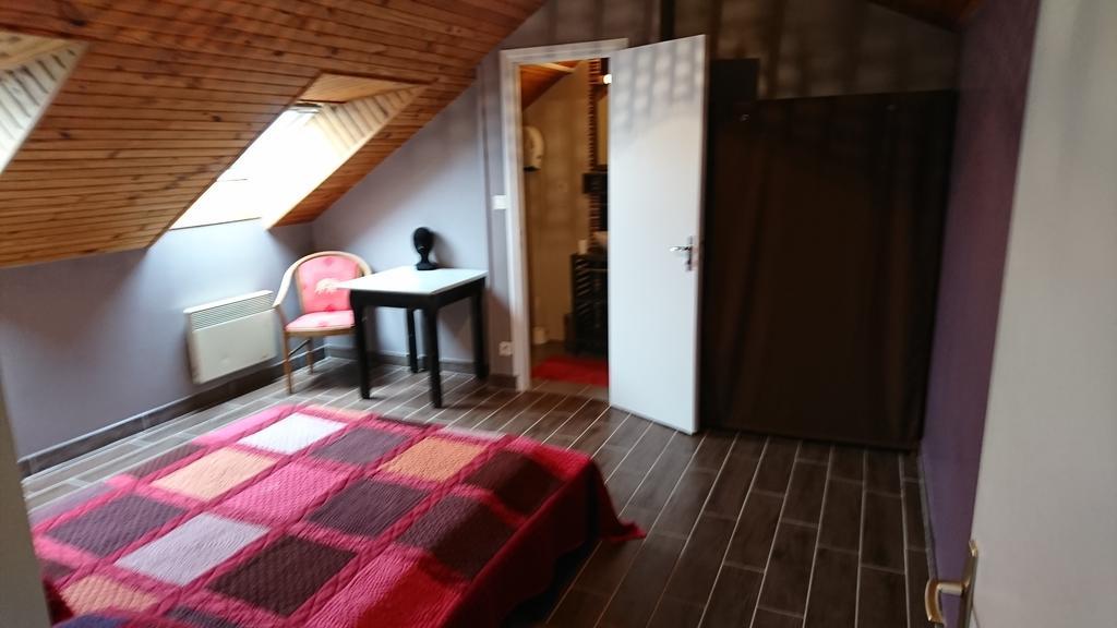 Gites De L'Archange Courtils Zewnętrze zdjęcie